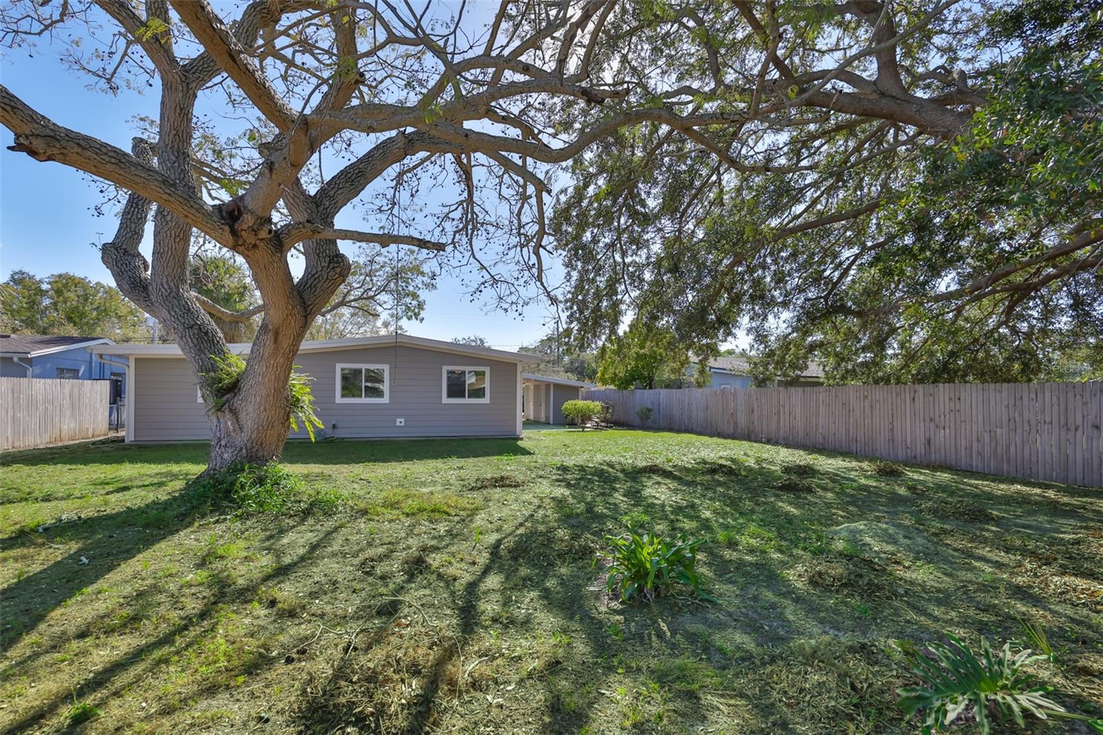 ALTA VISTA TRACTS - Residential