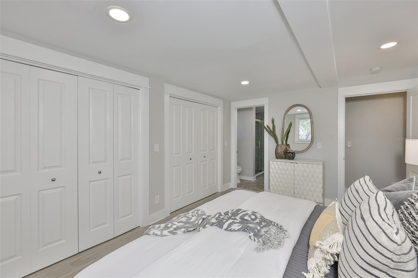 ALTA VISTA TRACTS - Residential