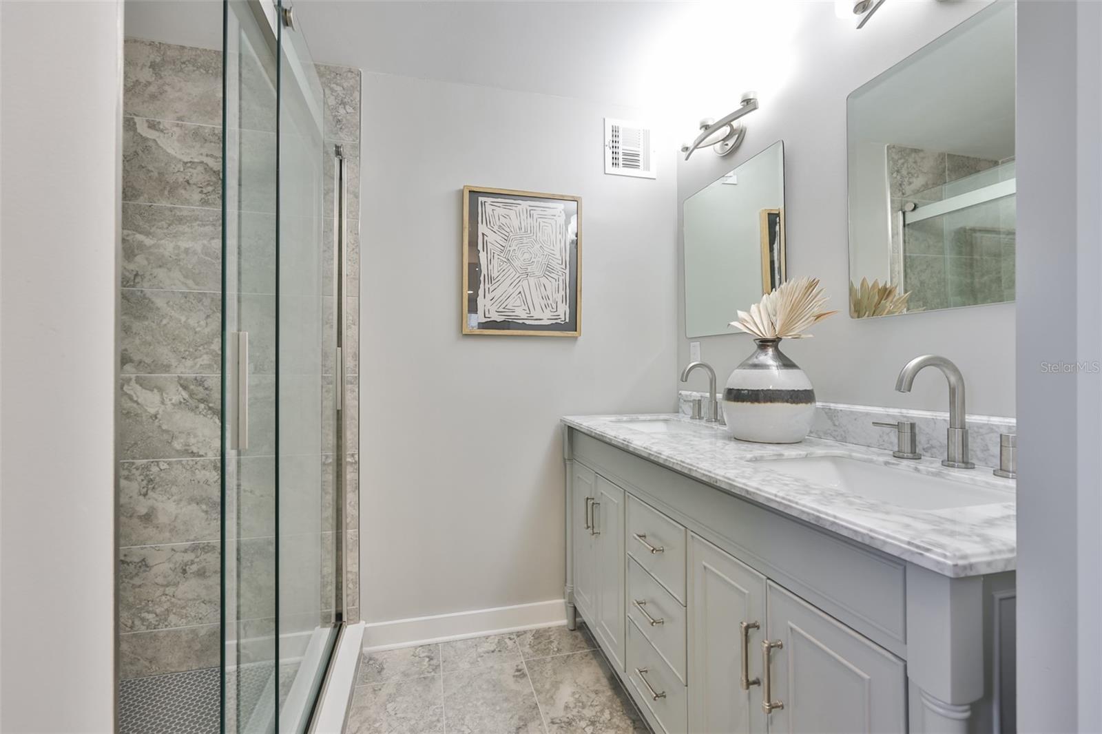 ALTA VISTA TRACTS - Residential