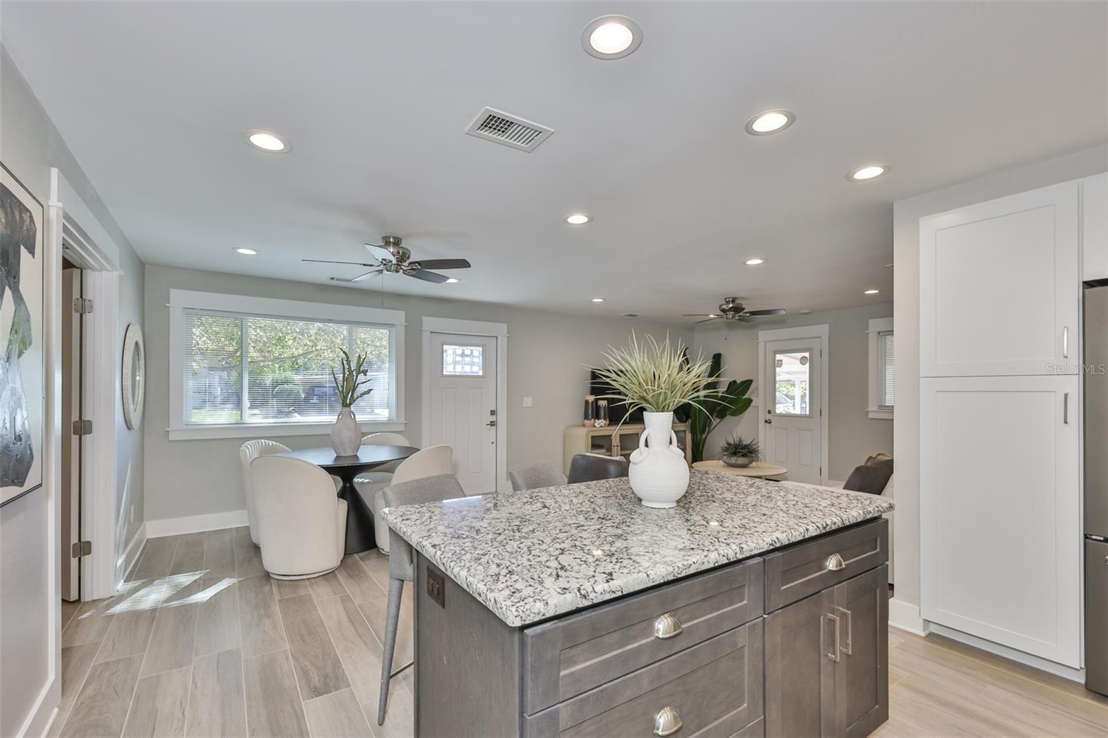 ALTA VISTA TRACTS - Residential