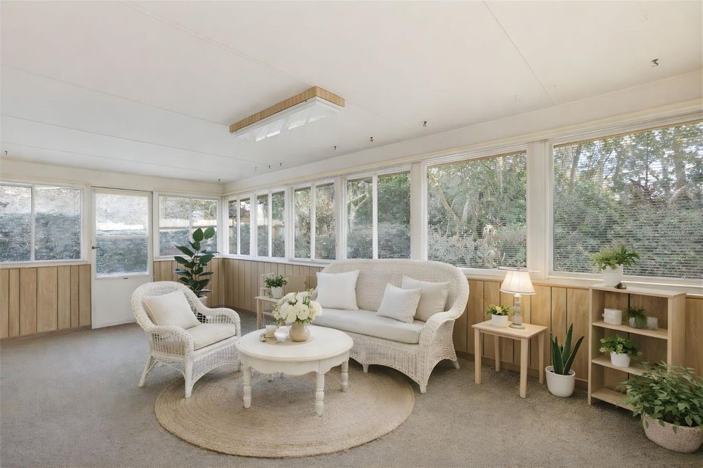 Photo of 5268 Pinto Way, Orlando, FL 32810 (MLS # O6382966)