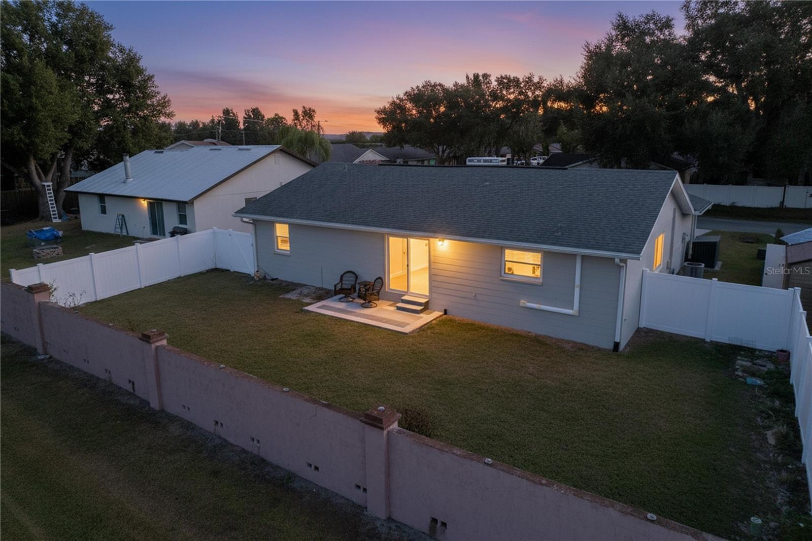 LAKES 01 - Residential