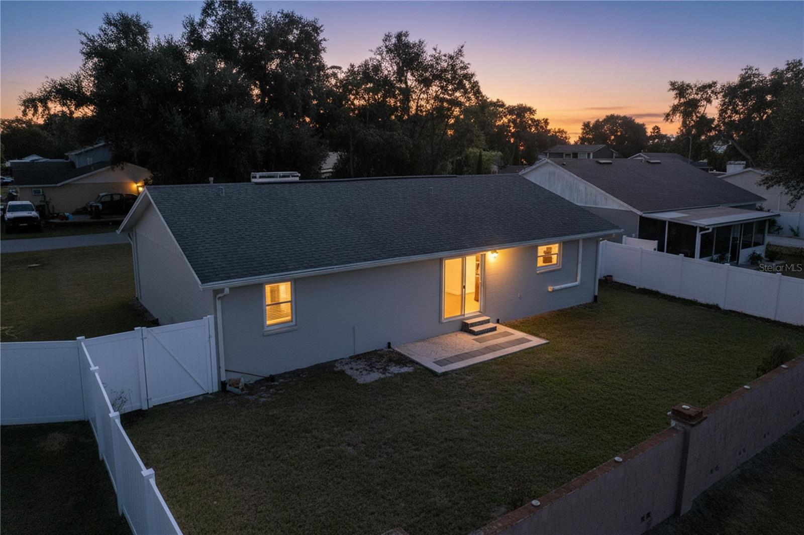 LAKES 01 - Residential