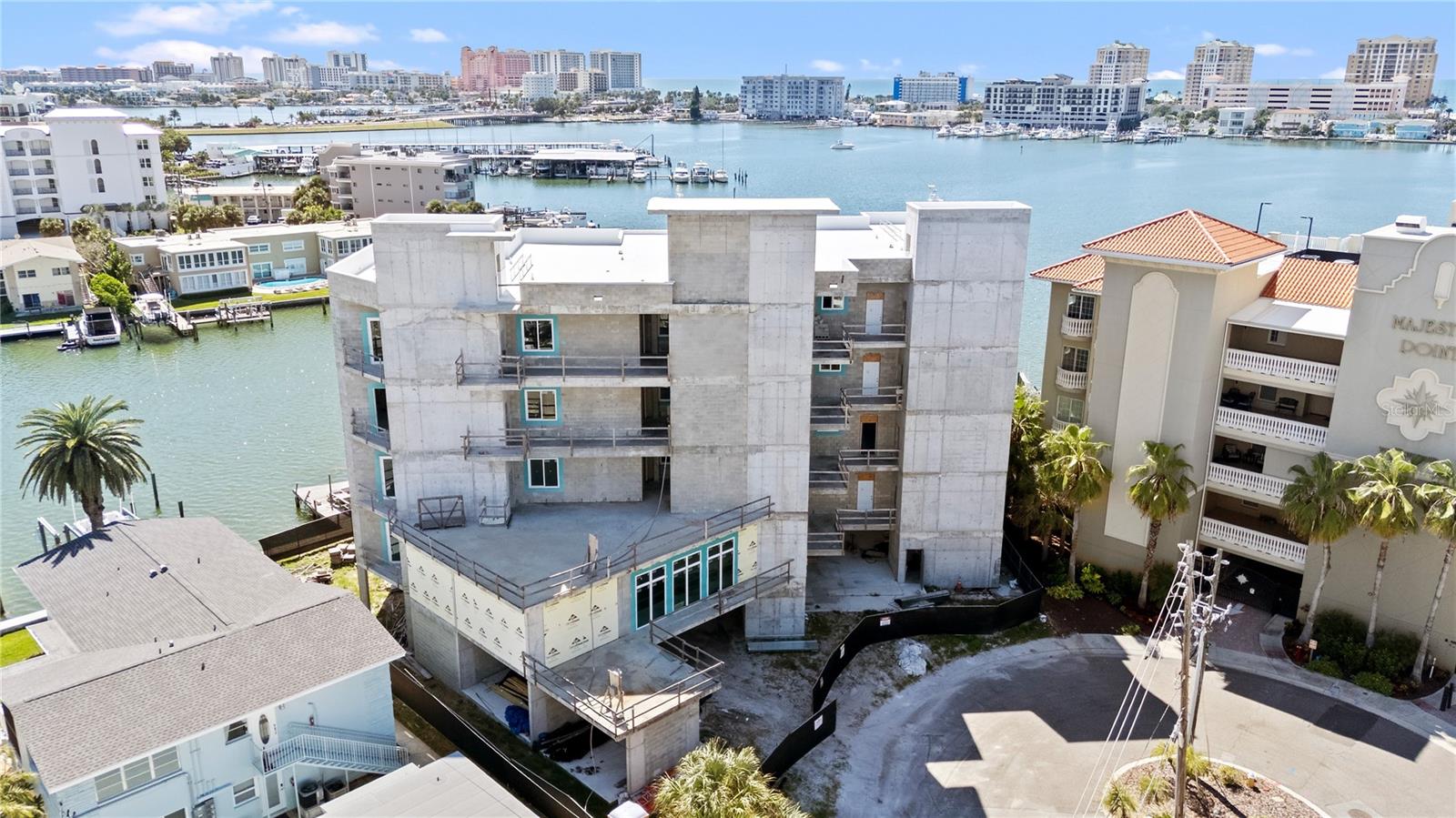 211 SKIFF POINT 4B
