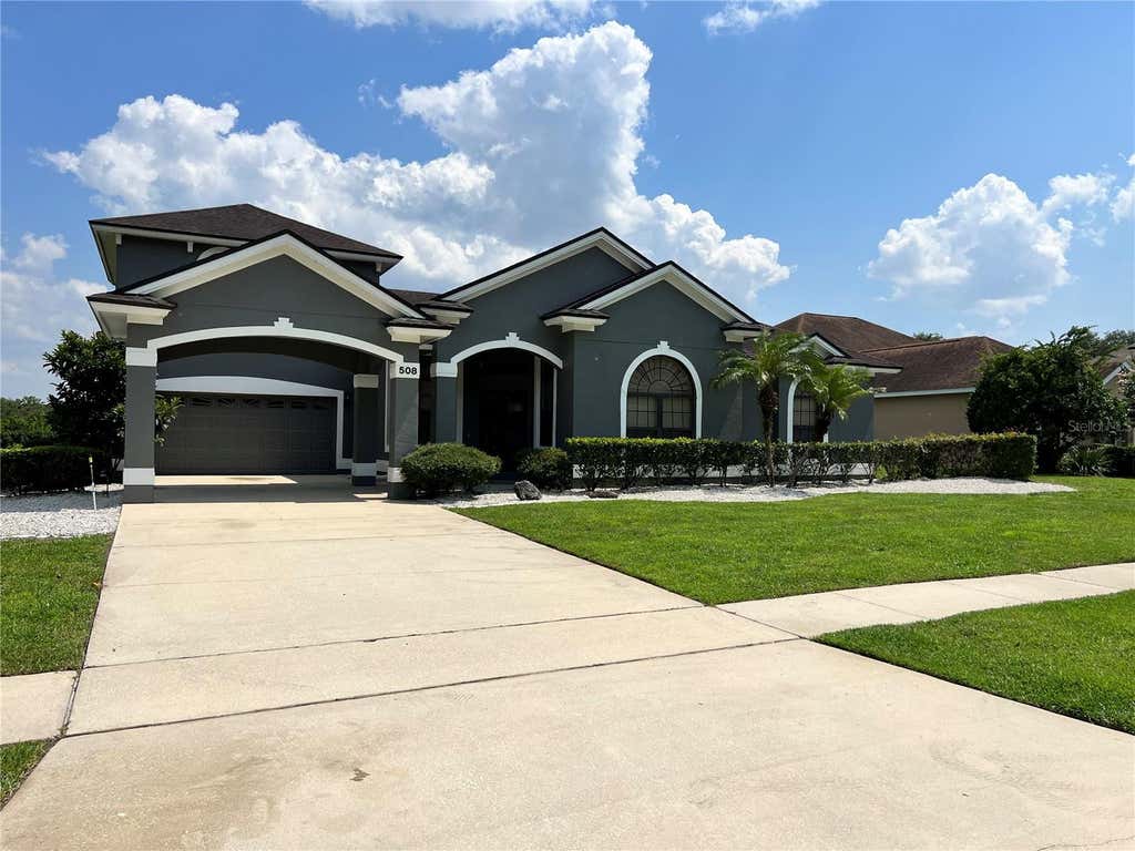 Photo of 508 Lanarkshire Place, Apopka, FL 32712 (MLS # O6419754)