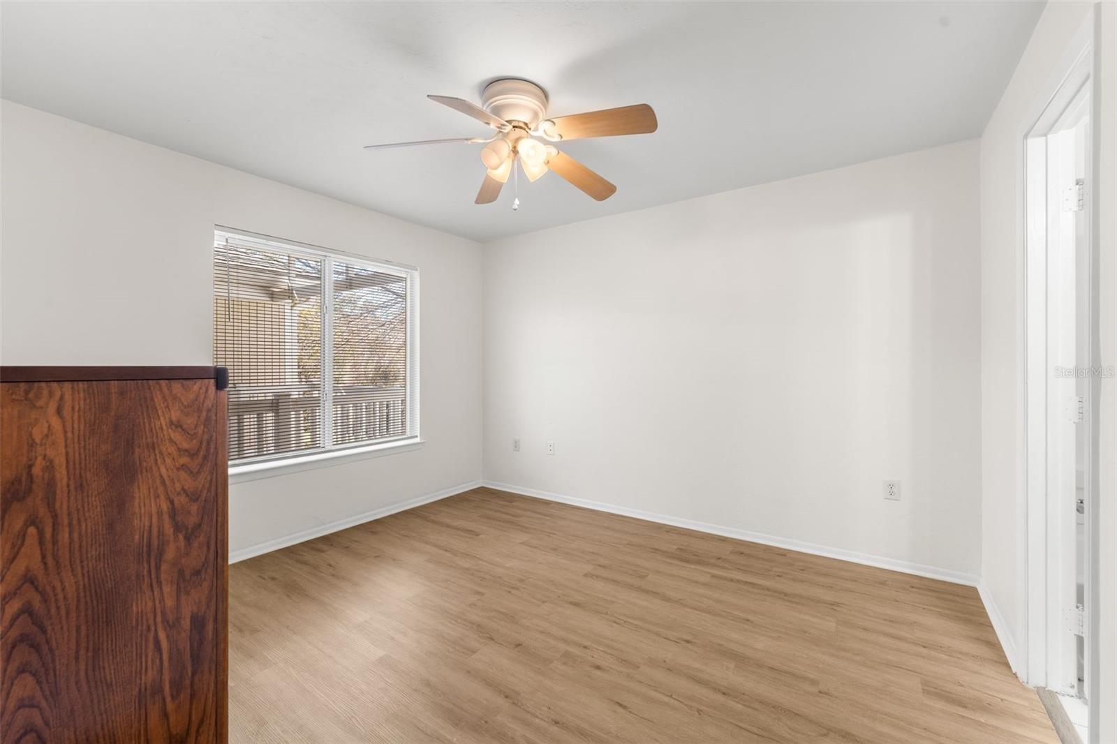 COUNTRYSIDE UNIVERSITY - Residential