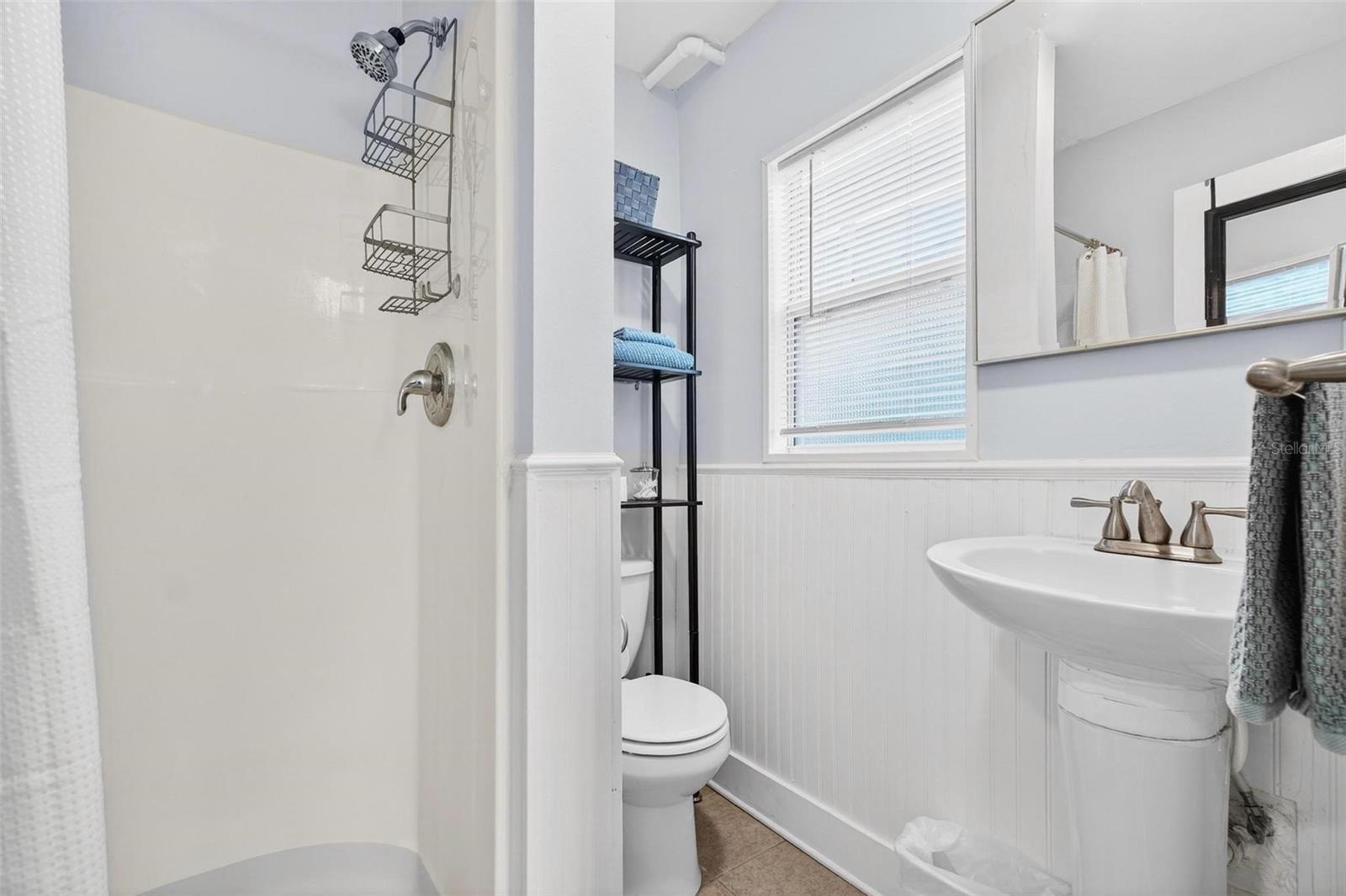 TAYLORS SUB - Residential Lease