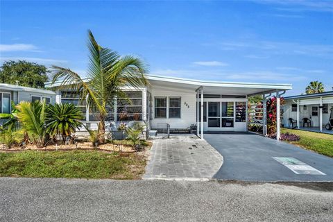 Photo of 225 Paradise S, Leesburg, FL 34788 (MLS # G5104391)