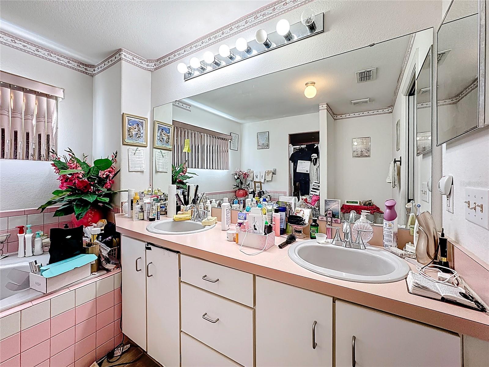 MORELAND ESTATES PH 1 - Residential