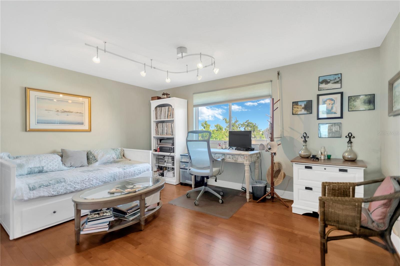 REGATTA POINTE PH I - Residential
