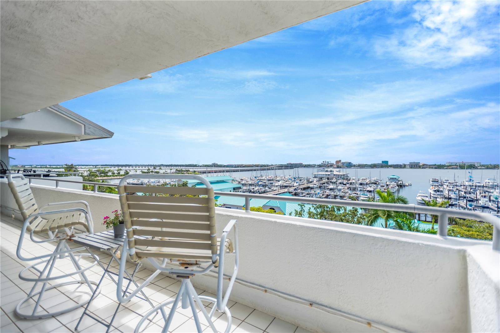 REGATTA POINTE PH I - Residential