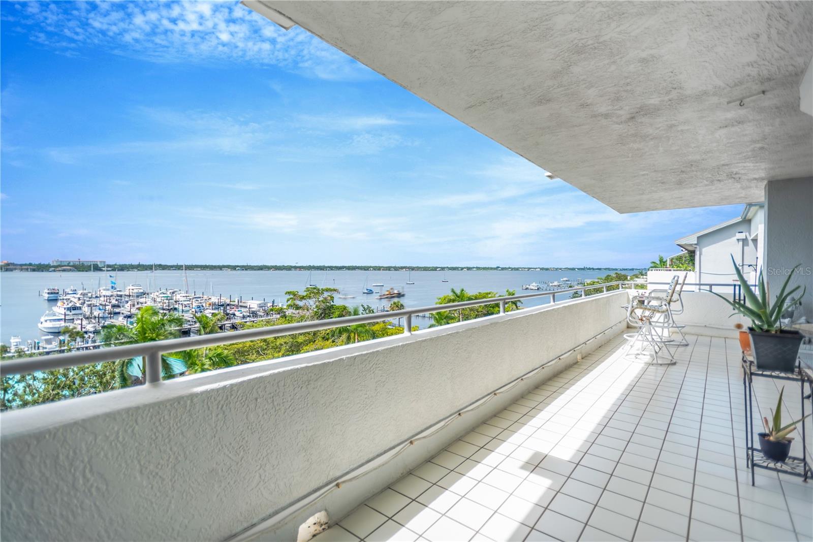 REGATTA POINTE PH I - Residential