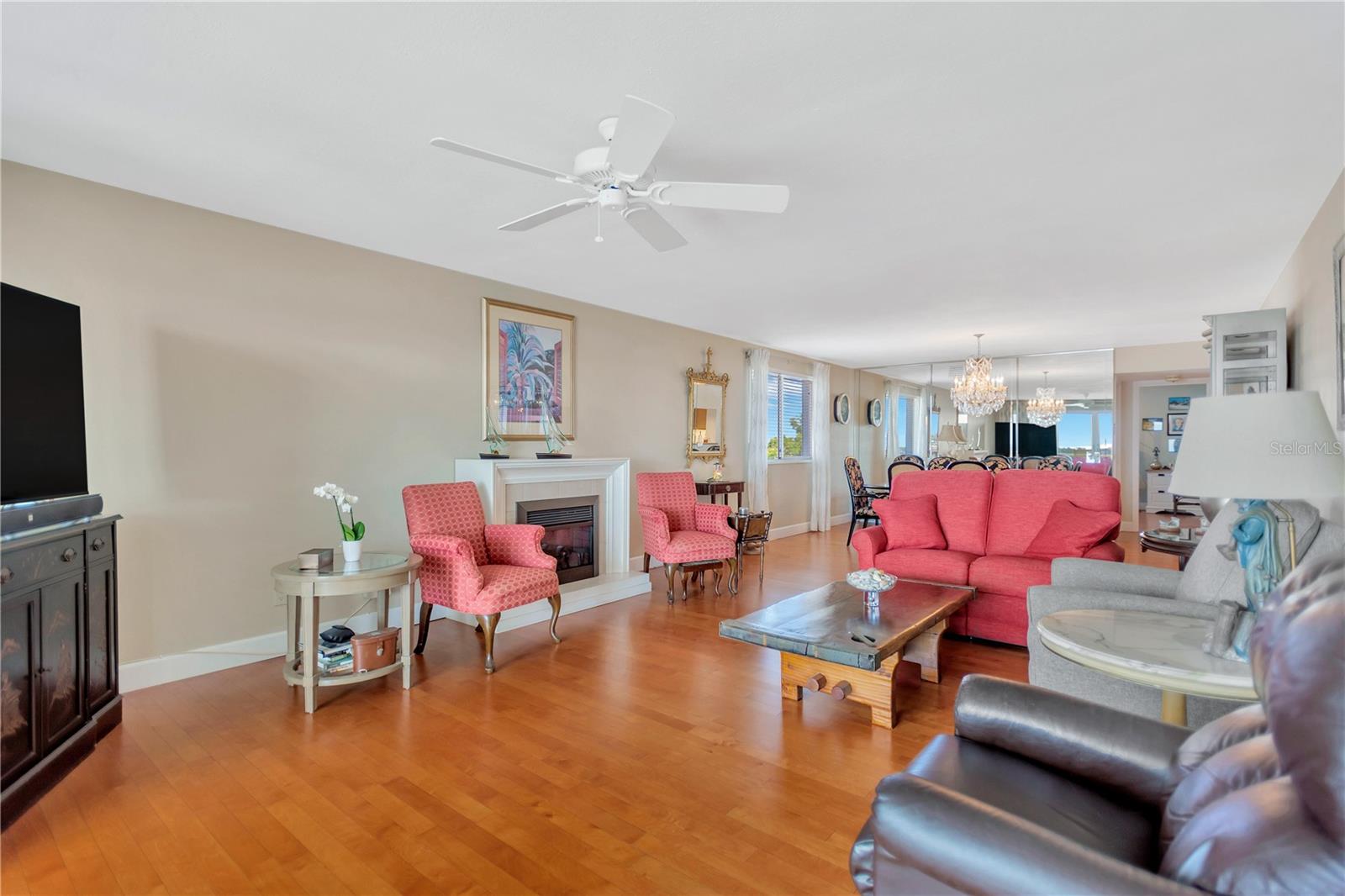 REGATTA POINTE PH I - Residential