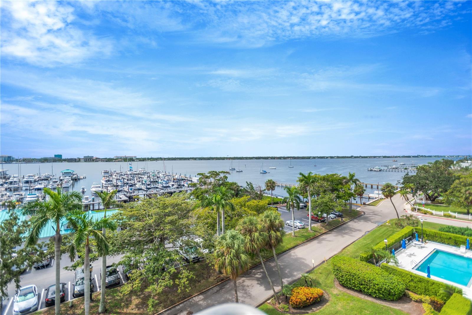 REGATTA POINTE PH I - Residential