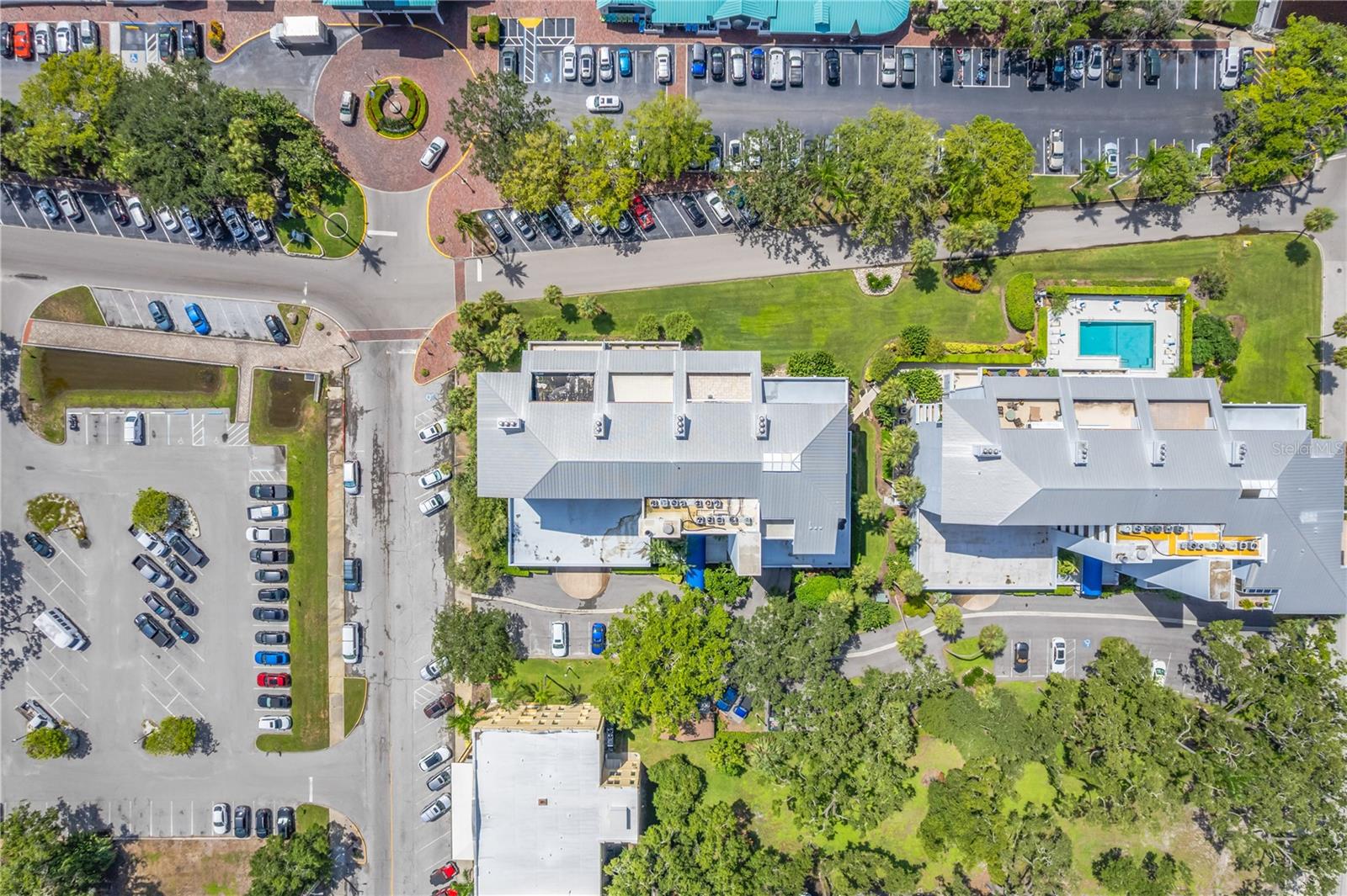 REGATTA POINTE PH I - Residential
