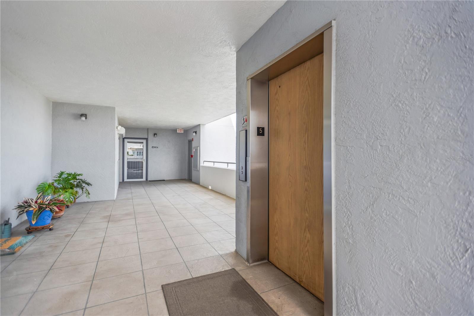 REGATTA POINTE PH I - Residential