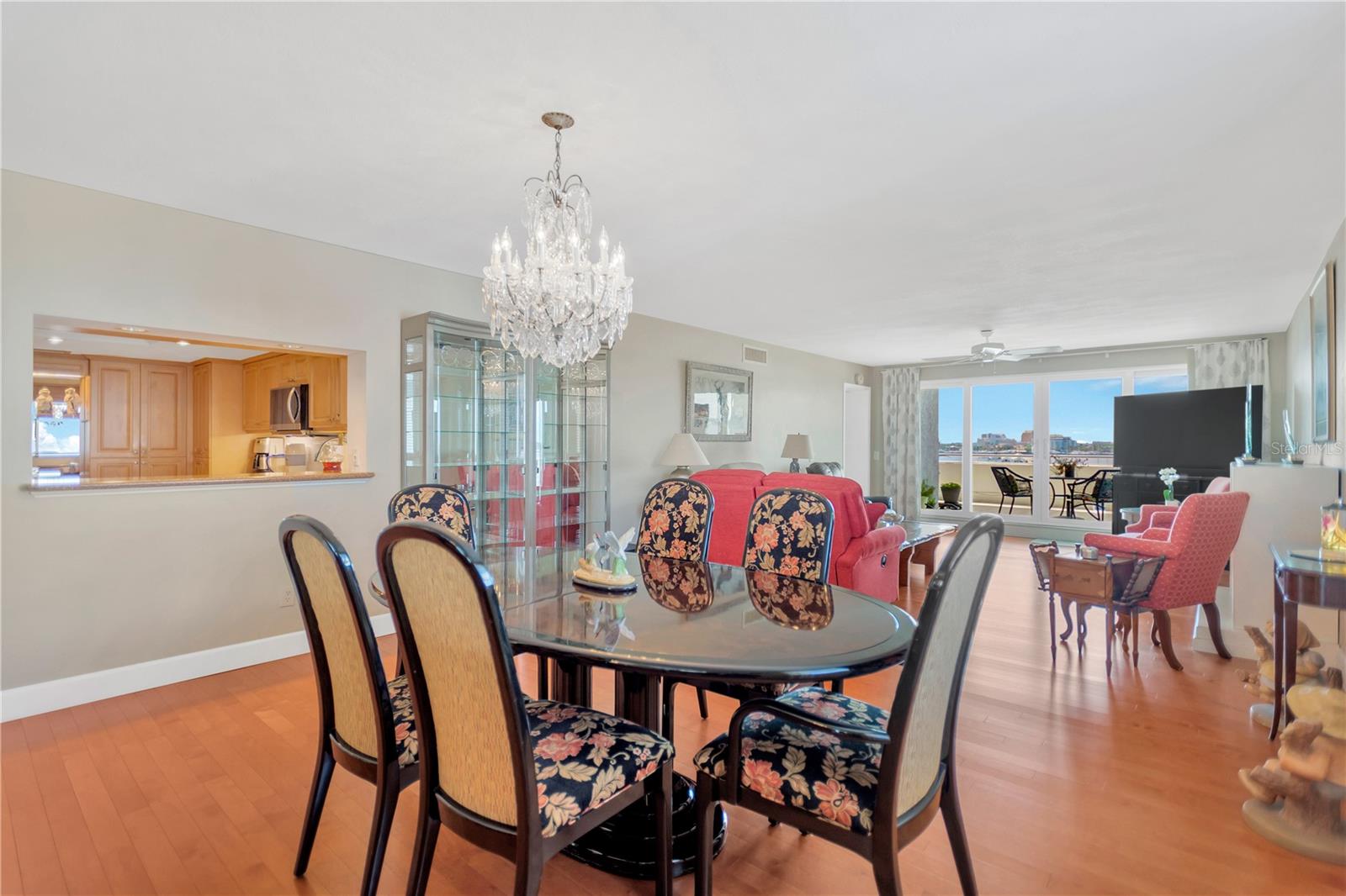 REGATTA POINTE PH I - Residential