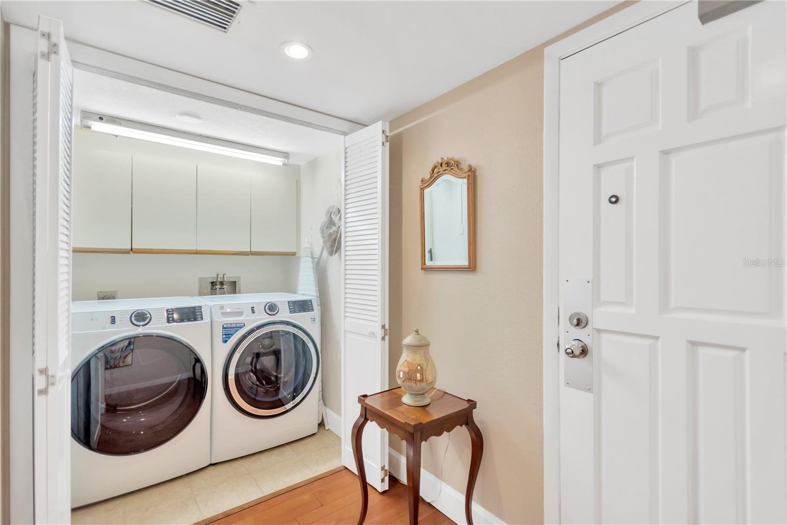 REGATTA POINTE PH I - Residential