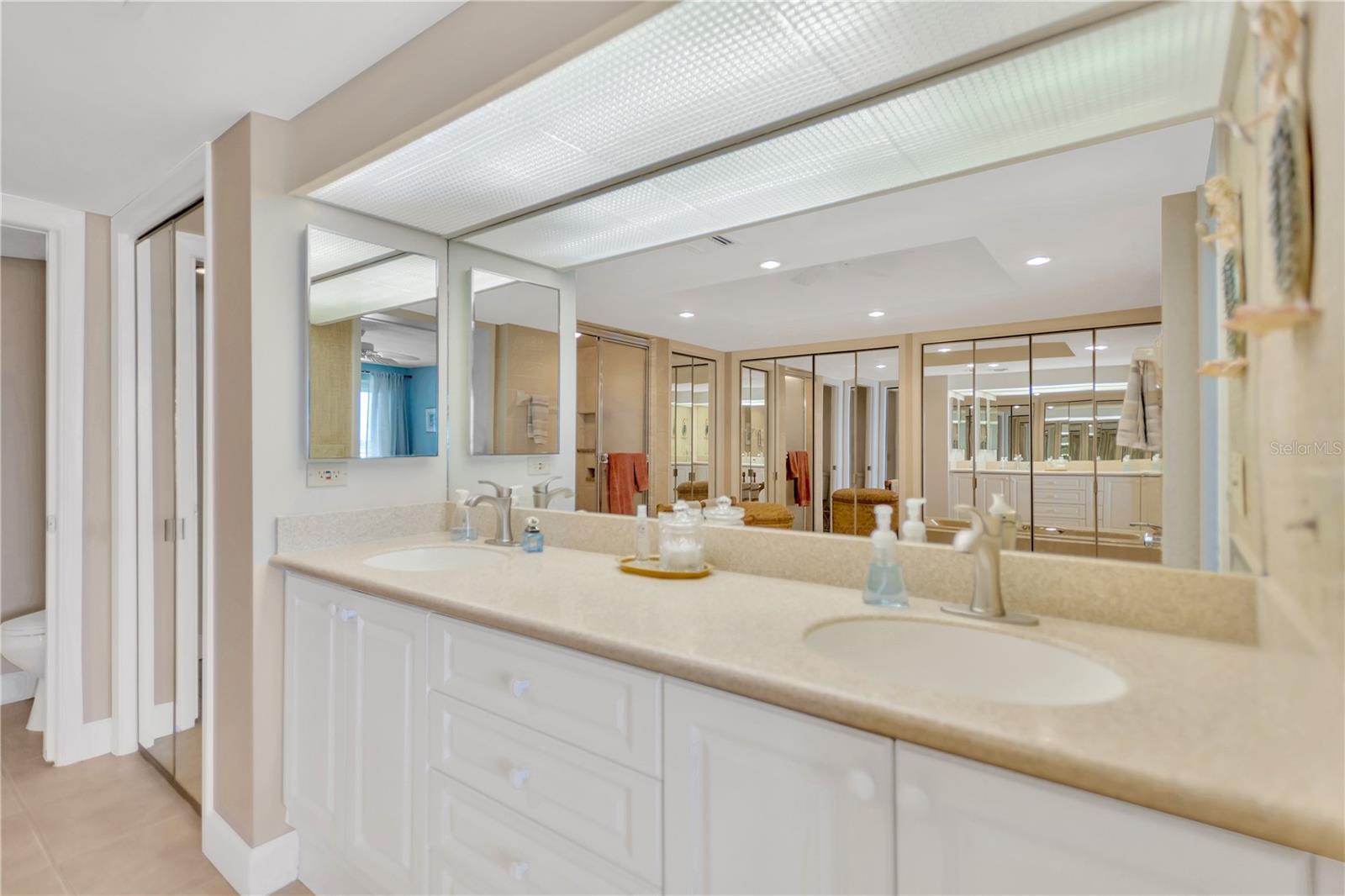 REGATTA POINTE PH I - Residential