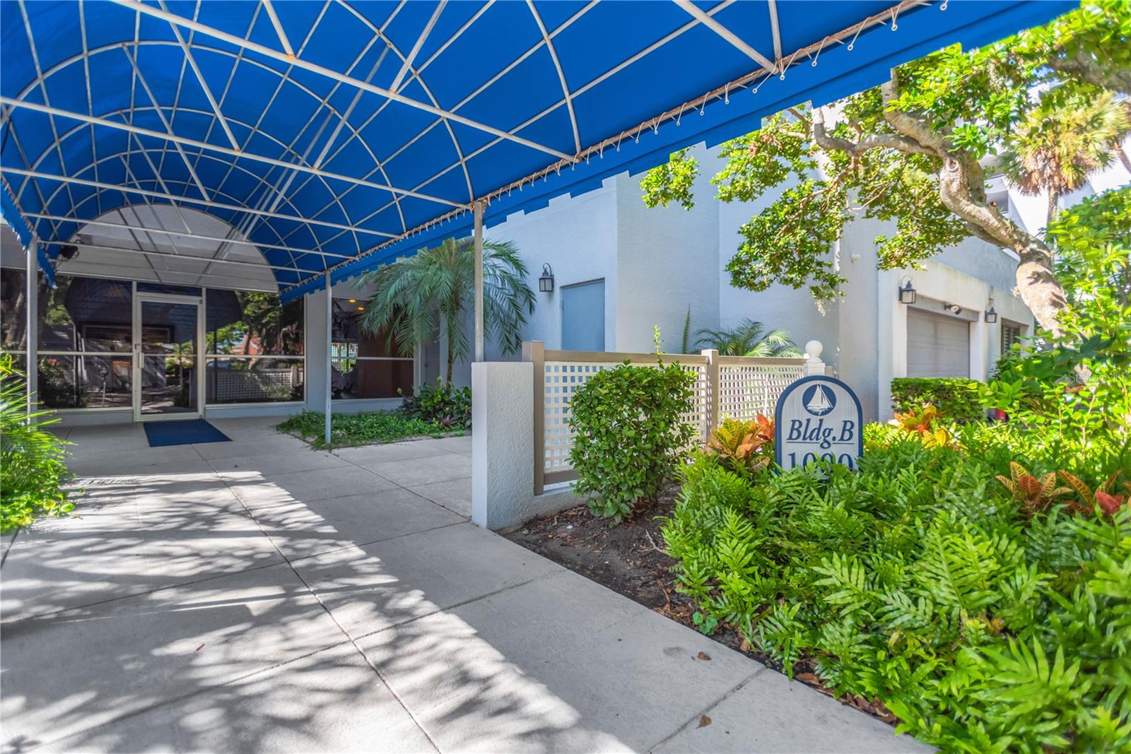REGATTA POINTE PH I - Residential