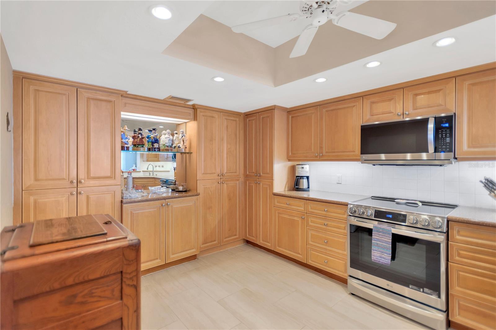 REGATTA POINTE PH I - Residential