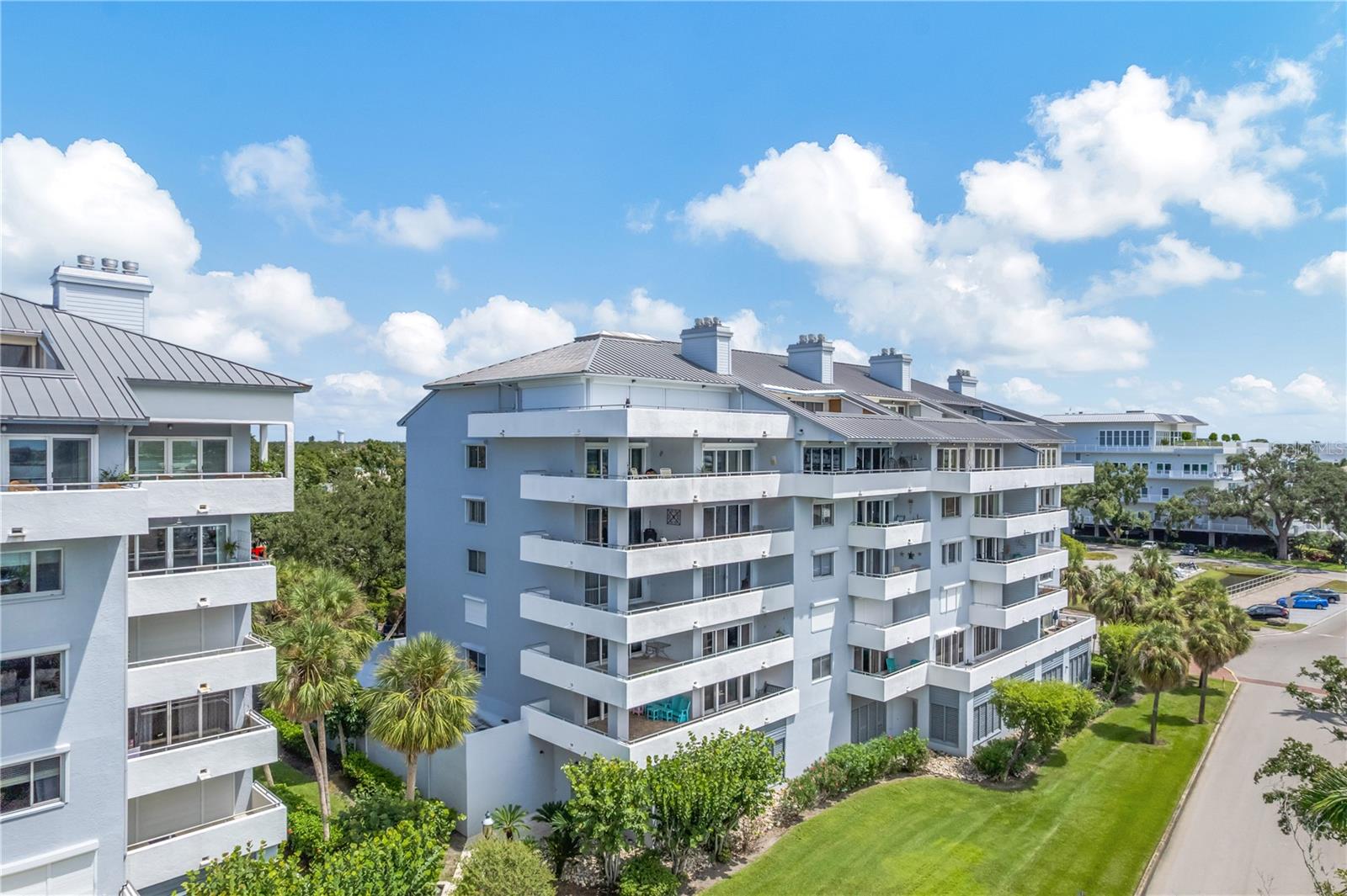 REGATTA POINTE PH I - Residential
