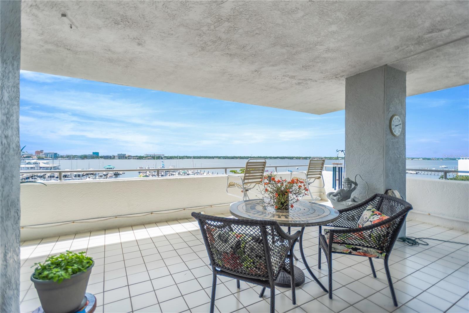 REGATTA POINTE PH I - Residential