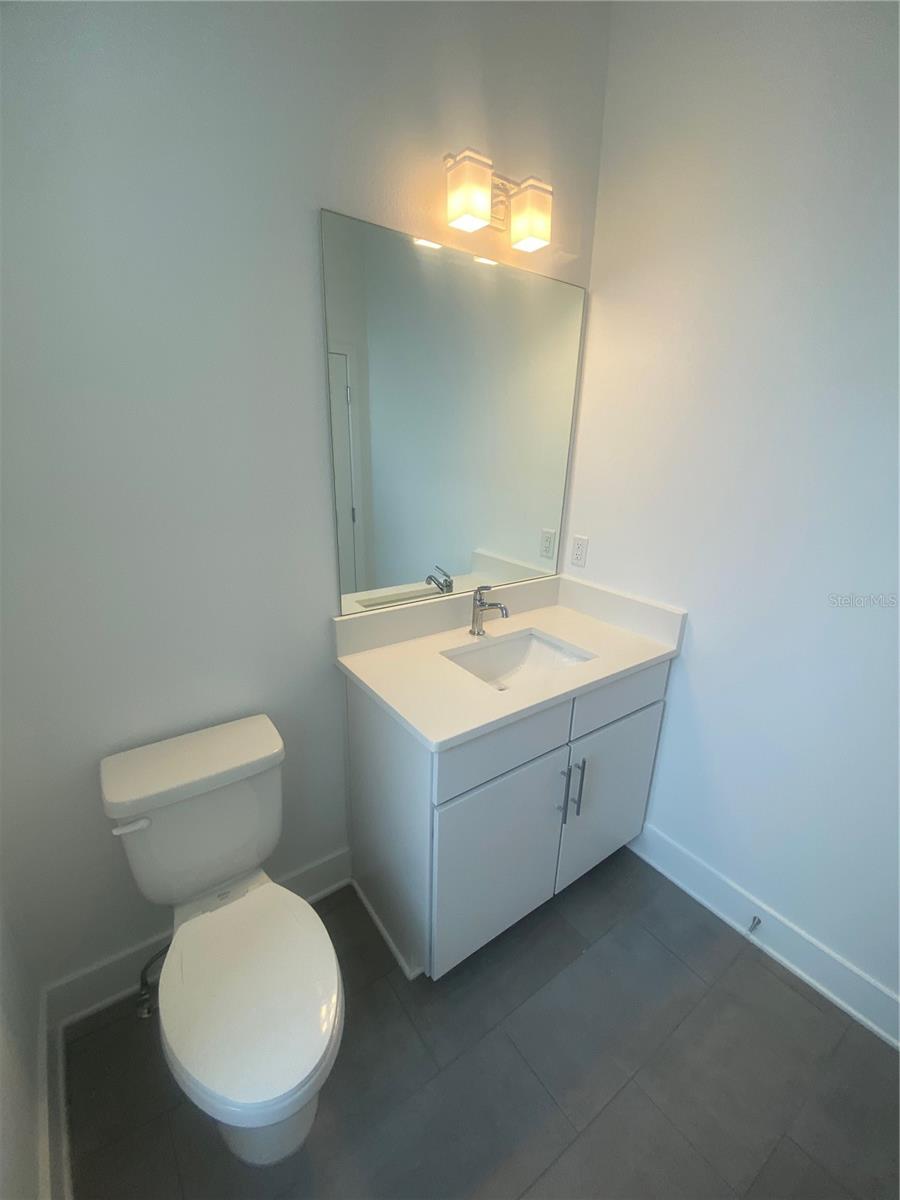WESTSHORE VILLAGE TWNHMS - Residential Lease