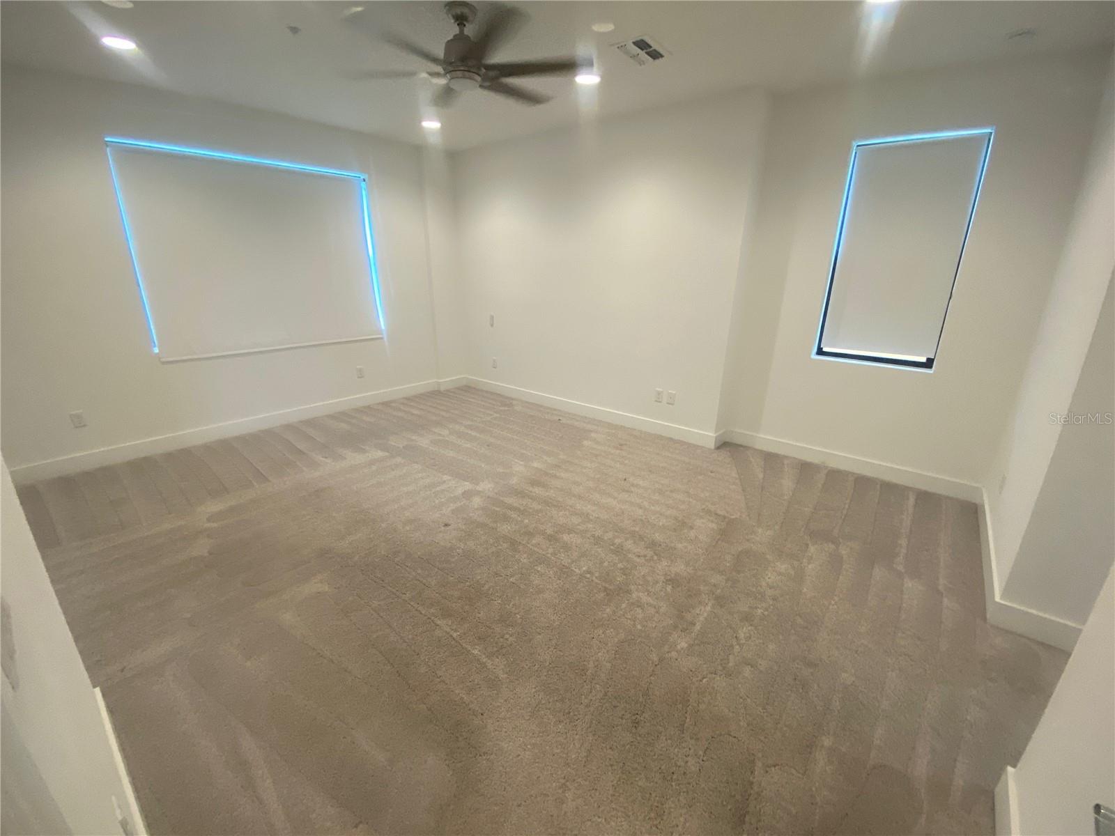 WESTSHORE VILLAGE TWNHMS - Residential Lease