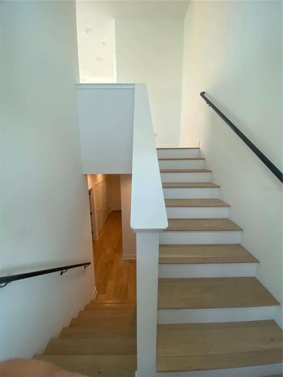 WESTSHORE VILLAGE TWNHMS - Residential Lease