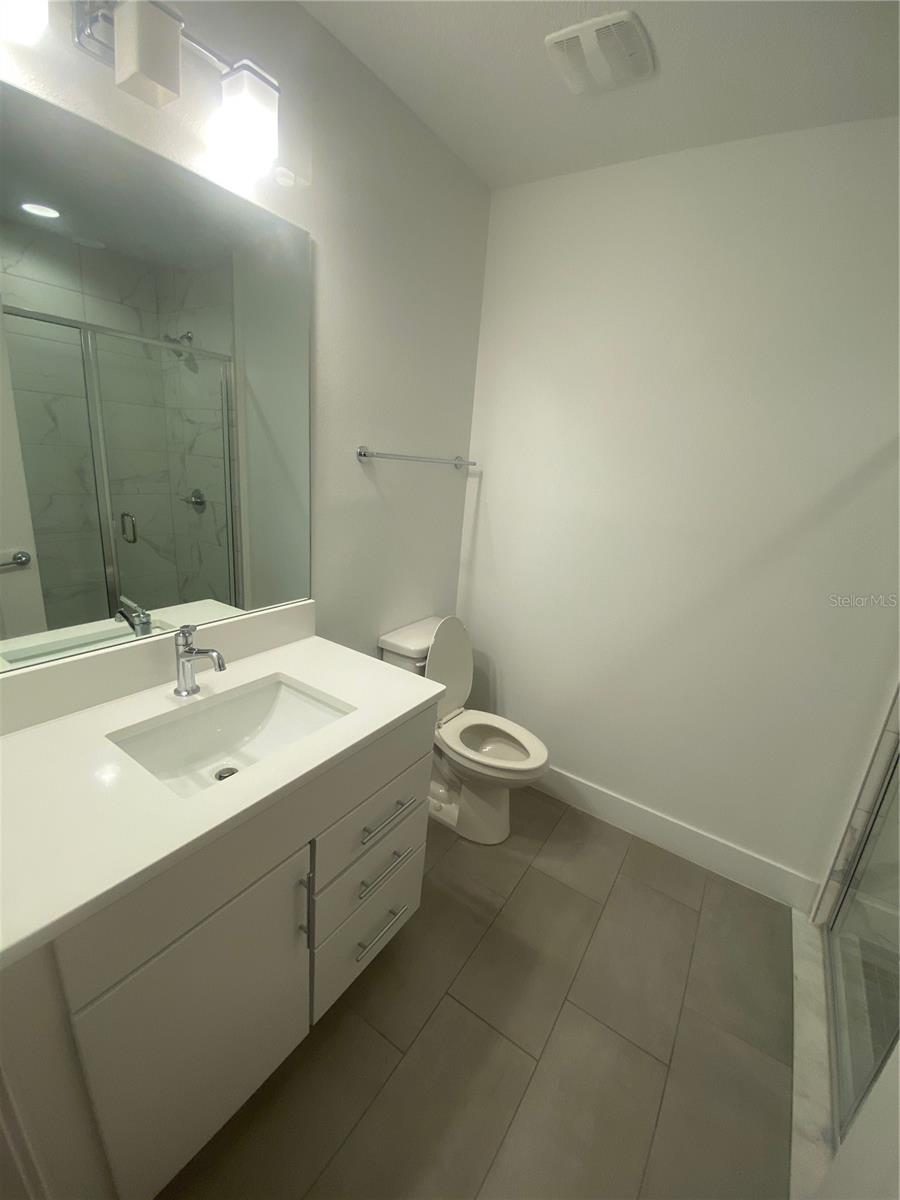 WESTSHORE VILLAGE TWNHMS - Residential Lease