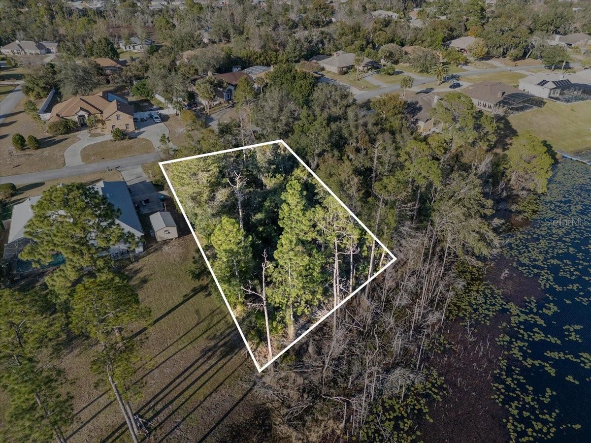 CRYSTAL LAKE ESTATES - Land