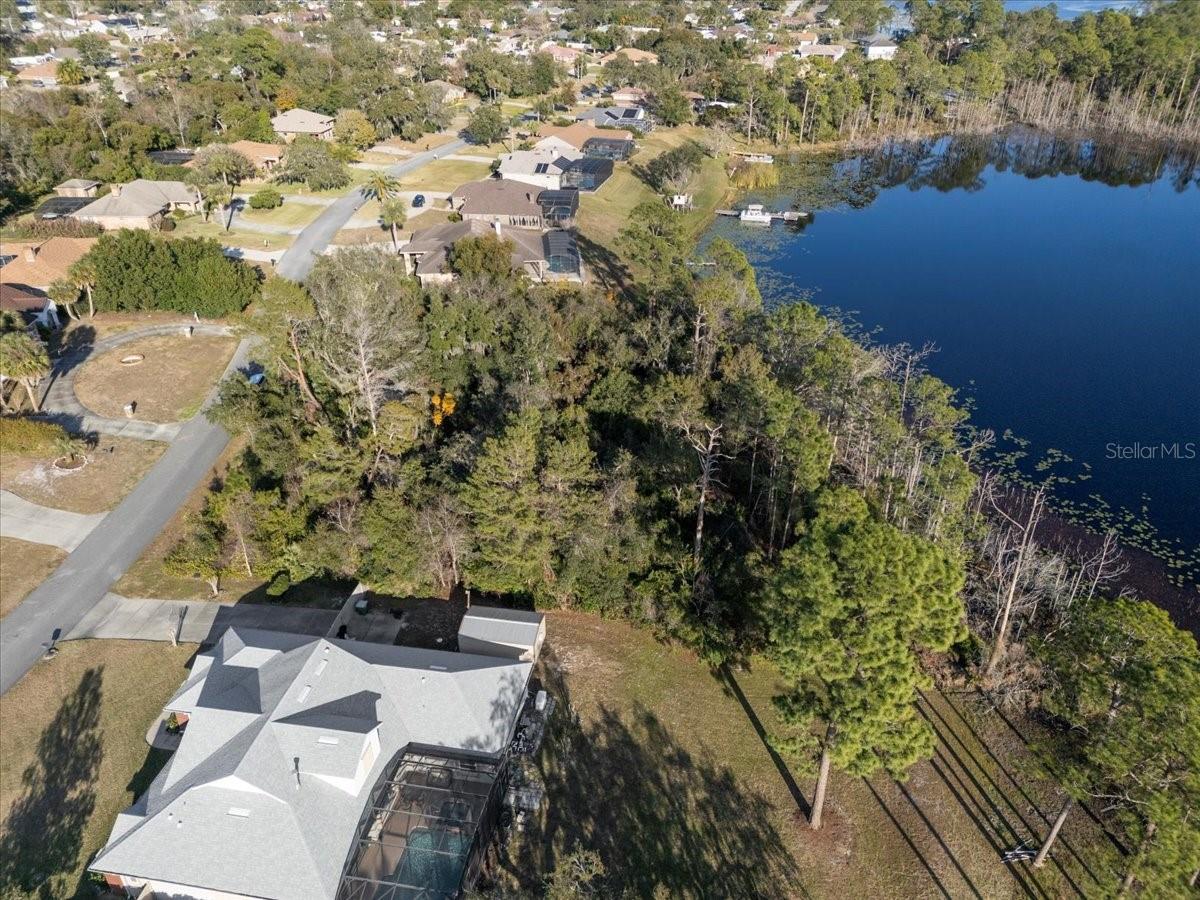 CRYSTAL LAKE ESTATES - Land