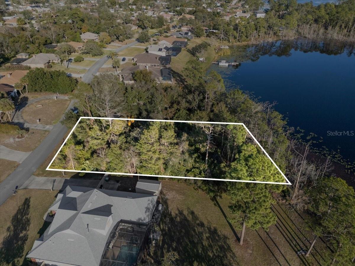 CRYSTAL LAKE ESTATES - Land