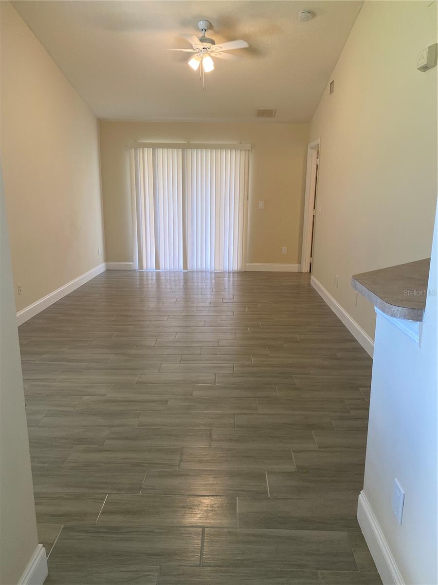 4947 AVA POINTE DRIVE 1