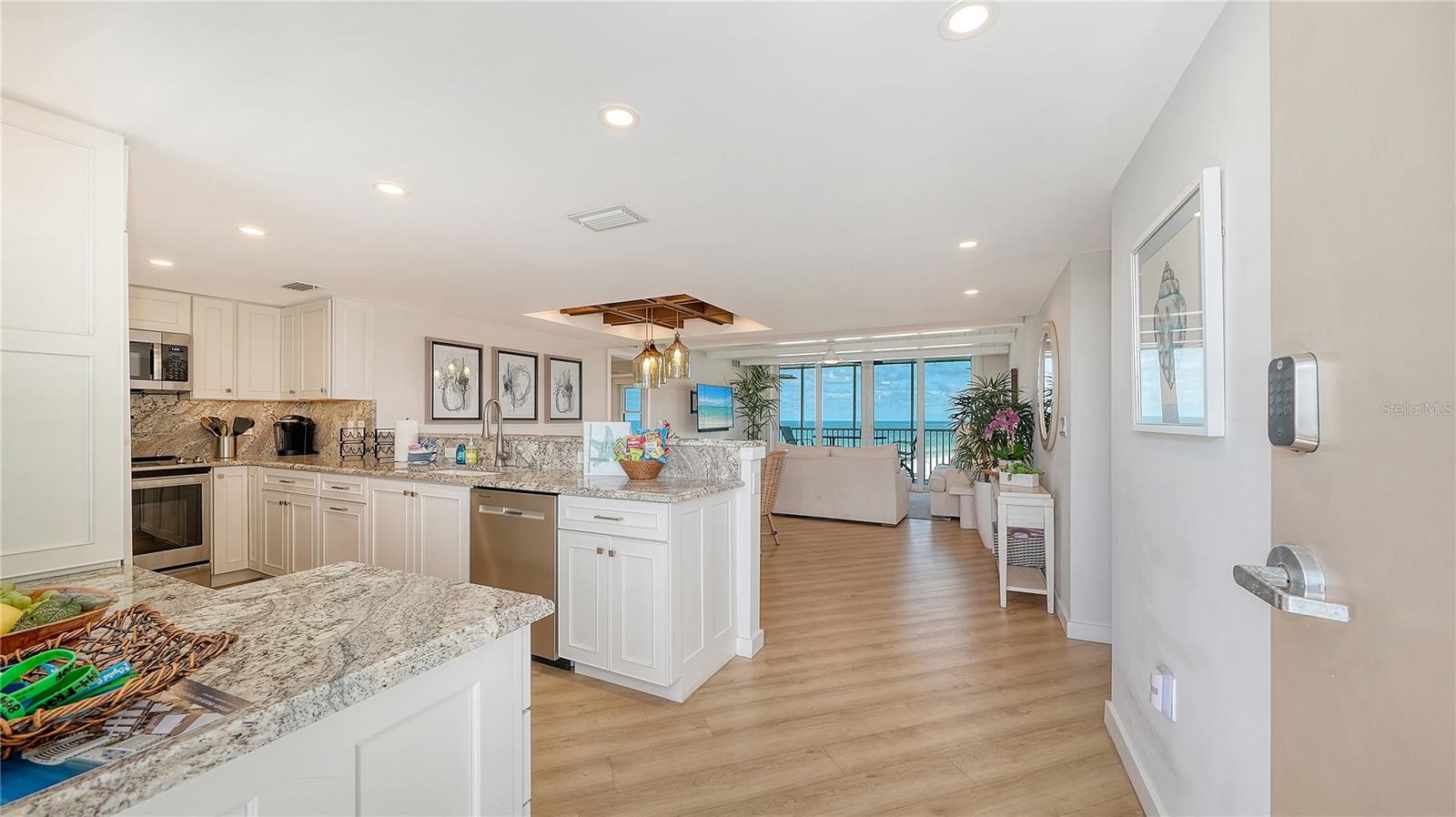 6300 MIDNIGHT PASS ROAD 809