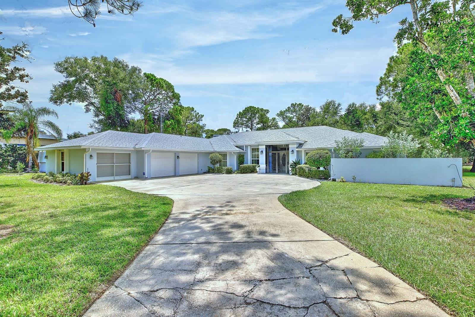 2307 FAIRWAY LANE