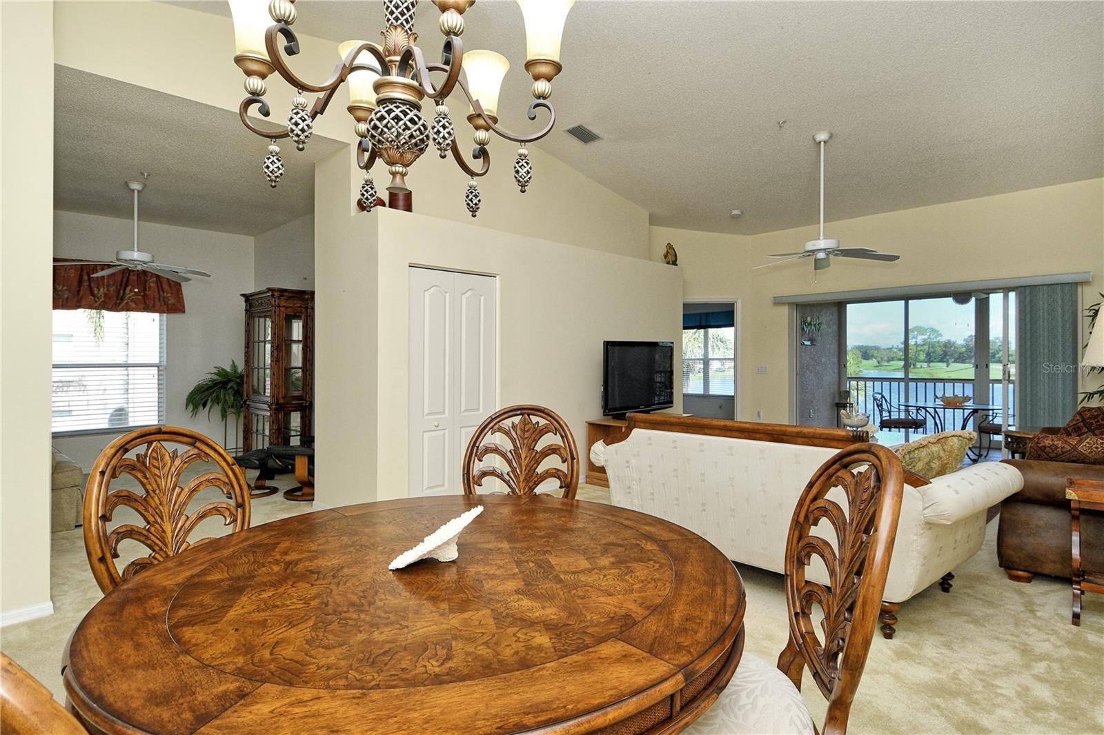 HERITAGE OAKS GOLF & COUNTRY CLUB - Residential