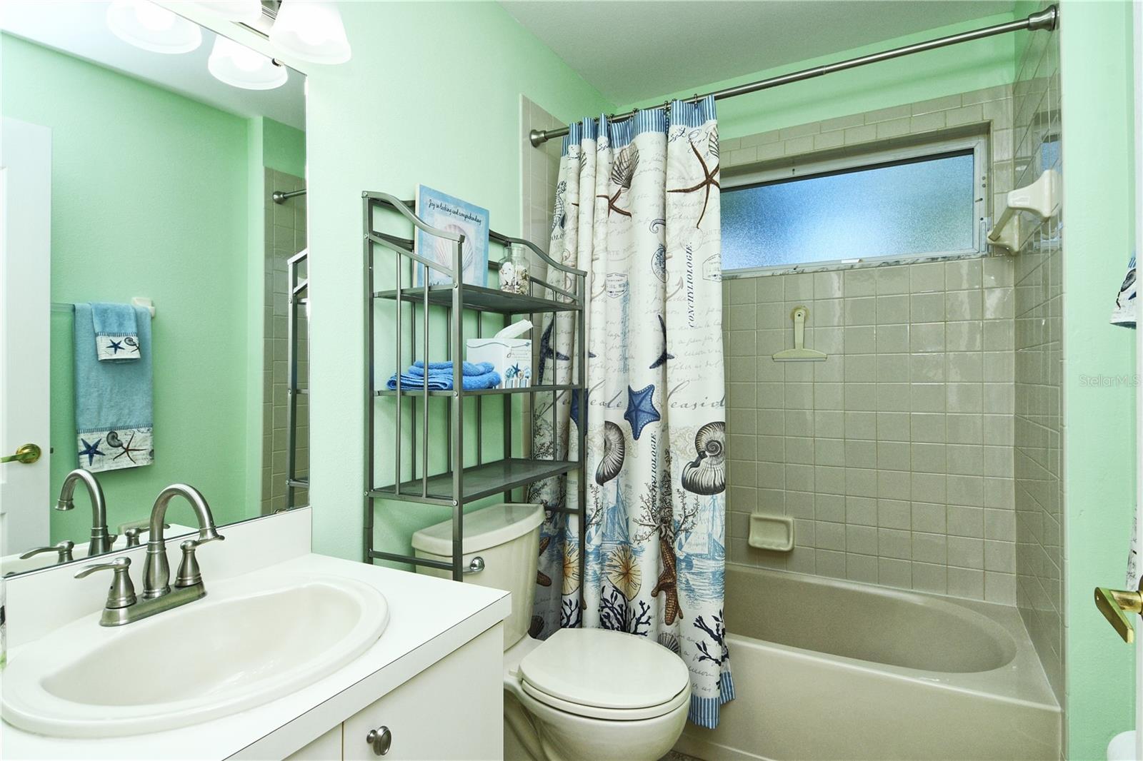 HERITAGE OAKS GOLF & COUNTRY CLUB - Residential