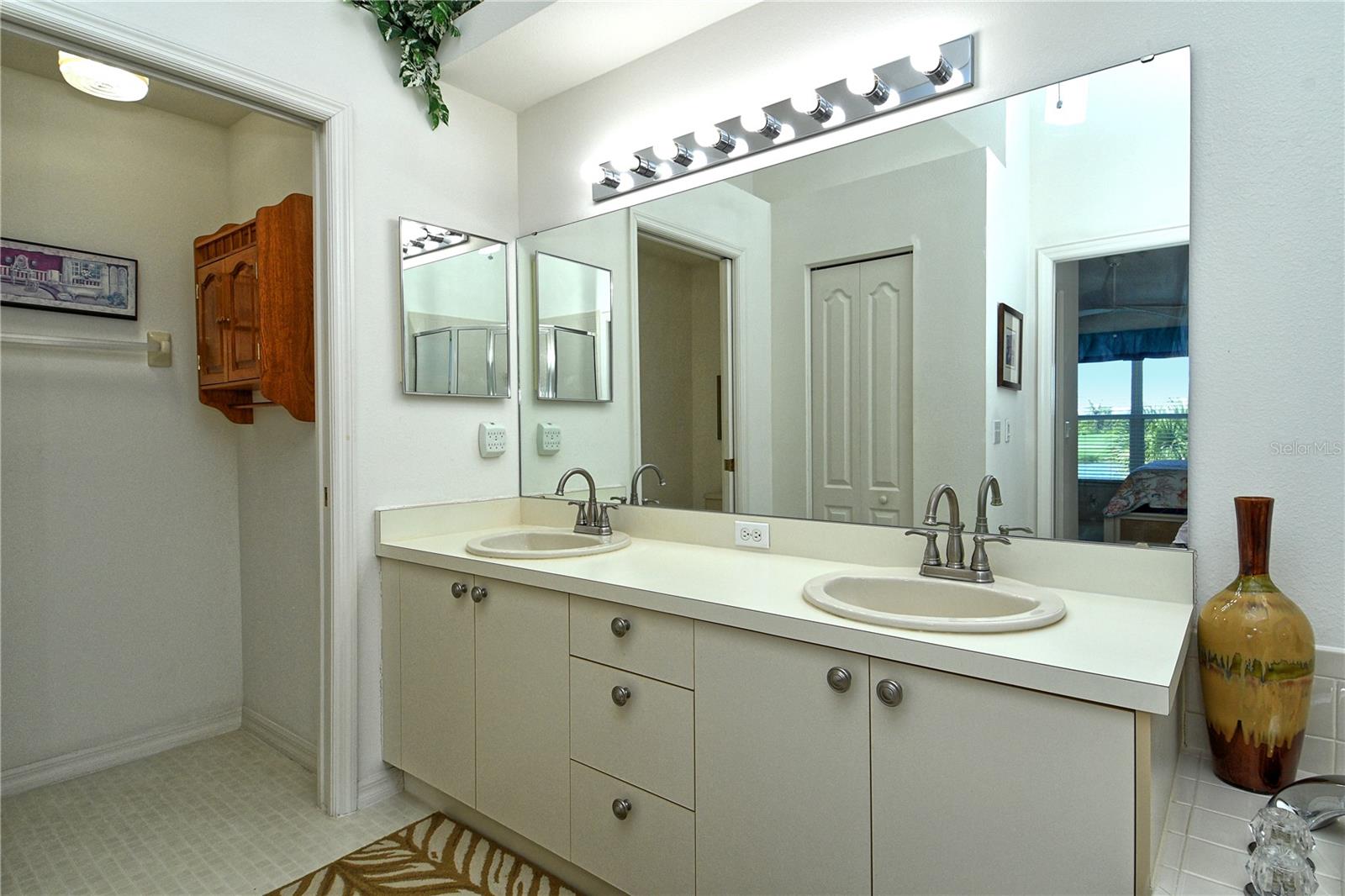 HERITAGE OAKS GOLF & COUNTRY CLUB - Residential