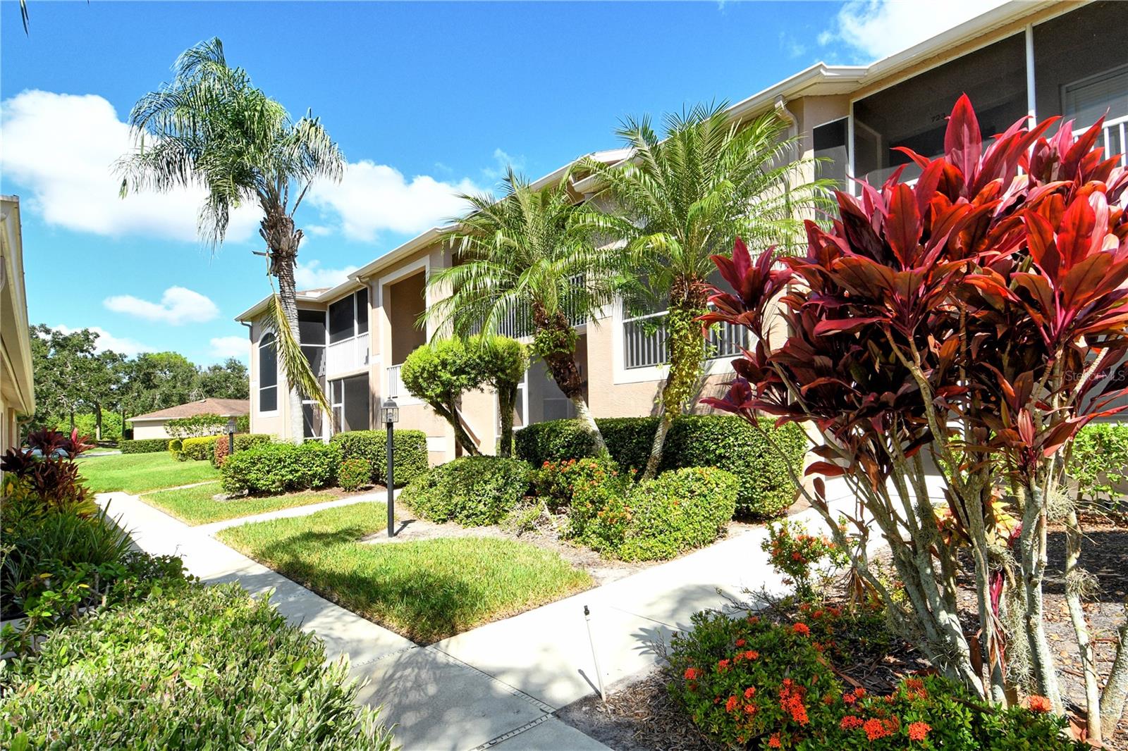 5271 MAHOGANY RUN AVENUE 721
