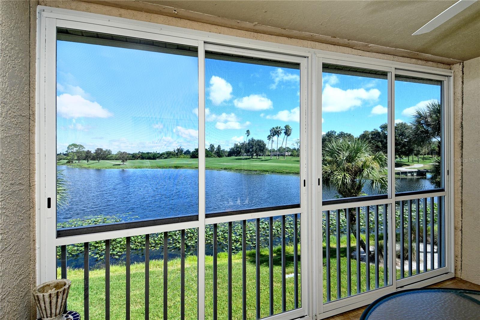 HERITAGE OAKS GOLF & COUNTRY CLUB - Residential