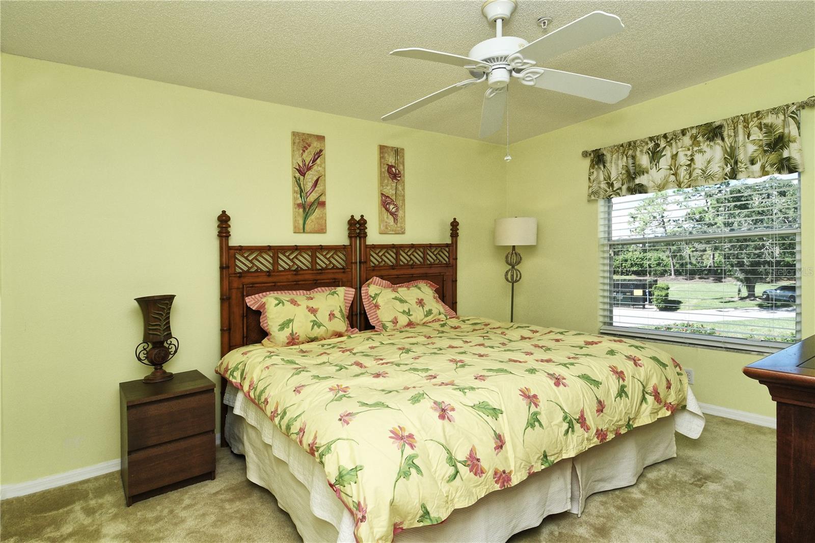 HERITAGE OAKS GOLF & COUNTRY CLUB - Residential