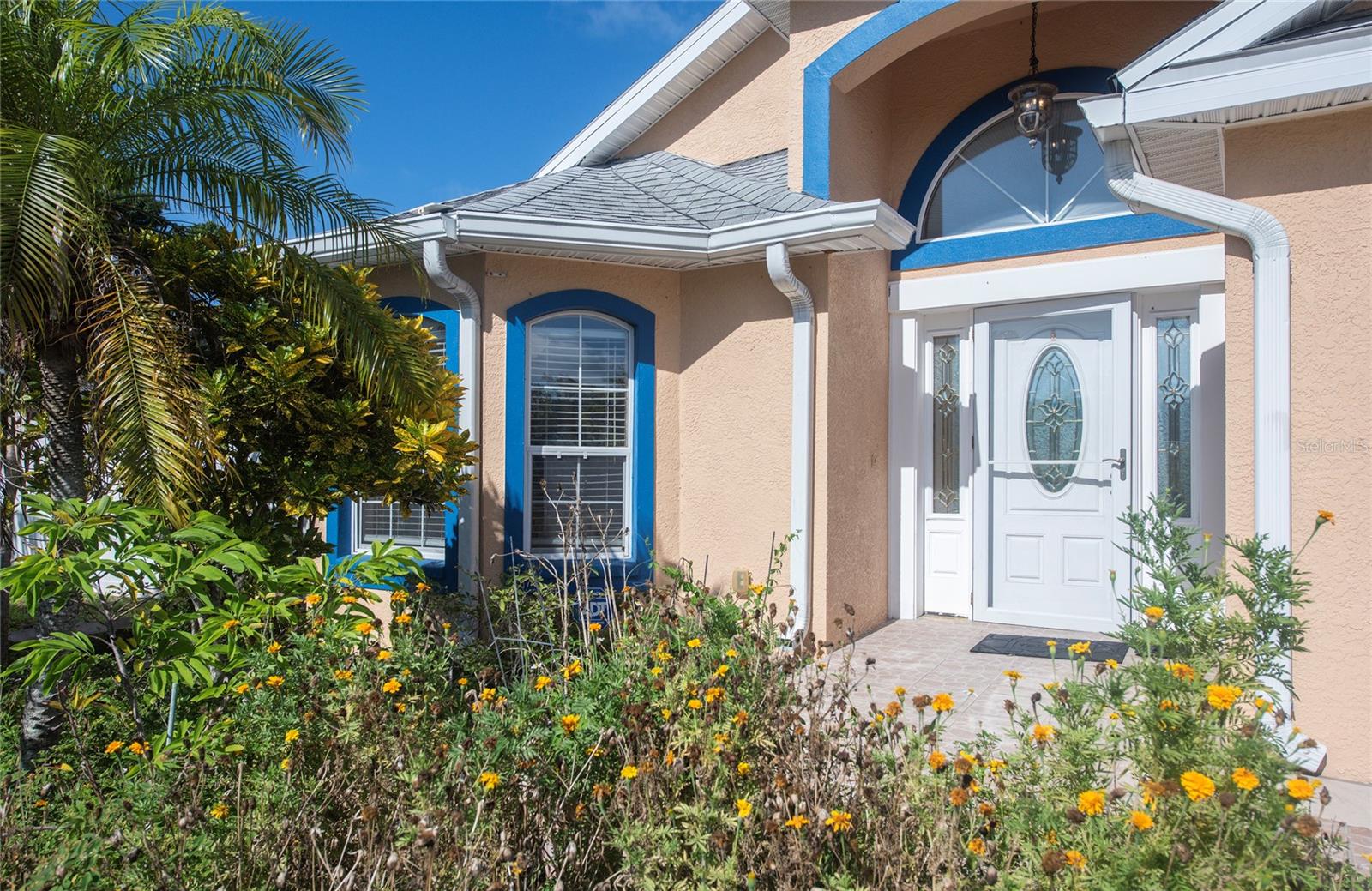 Search Properties for Sale 3 1150 OAKWOOD DRIVE