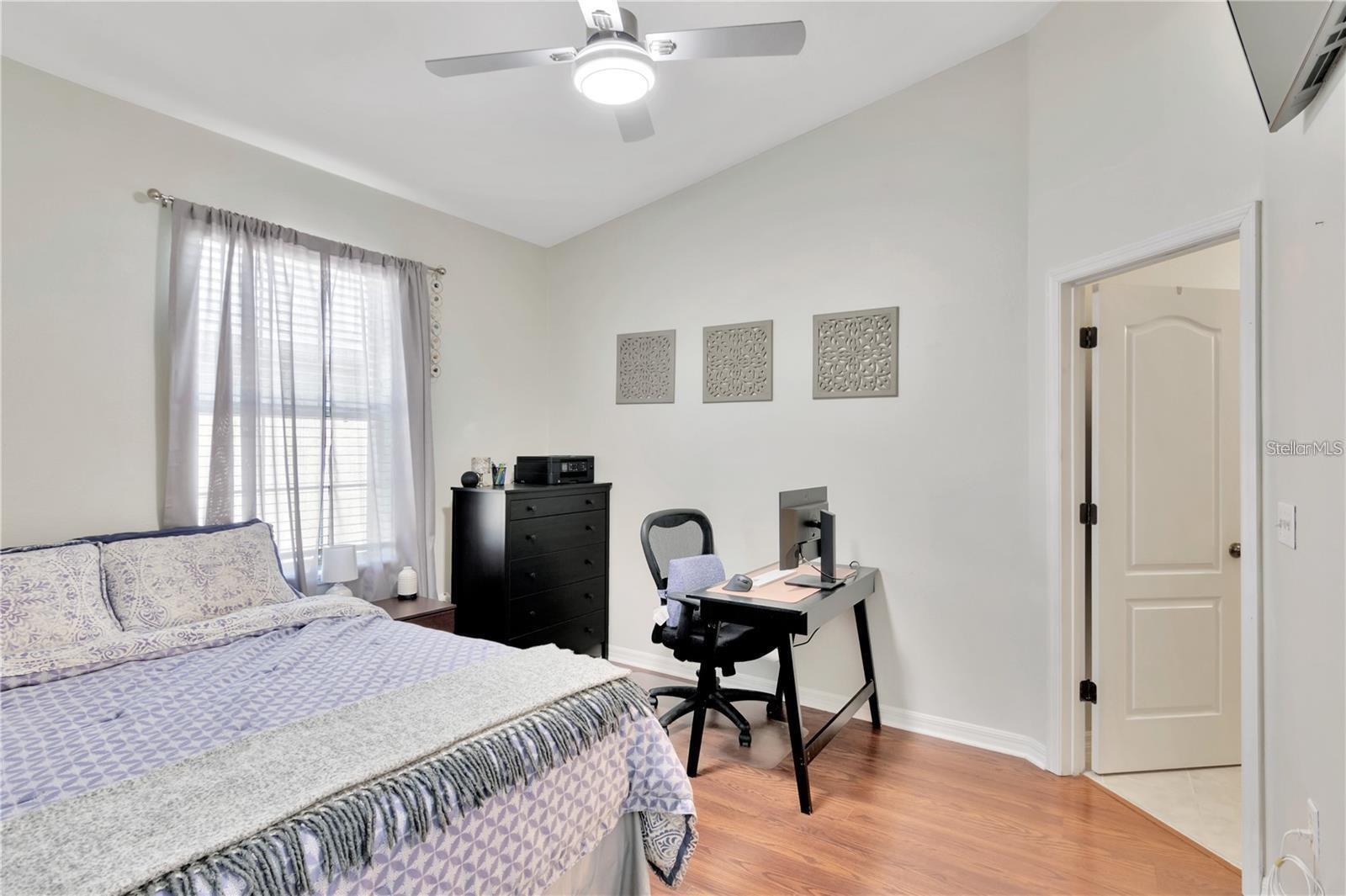 EAGLE PALM PH 2 - Residential Lease