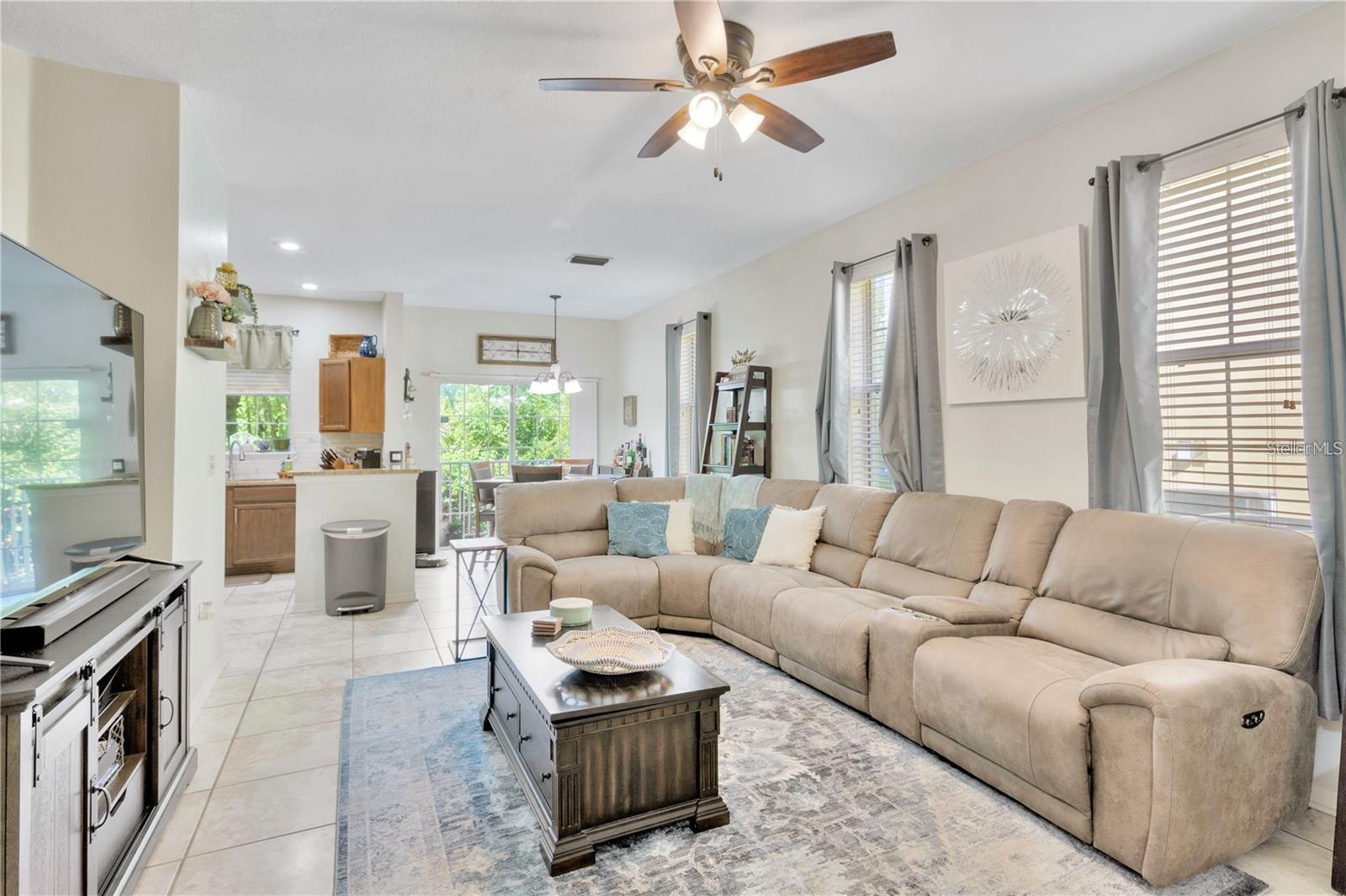 EAGLE PALM PH 2 - Residential Lease