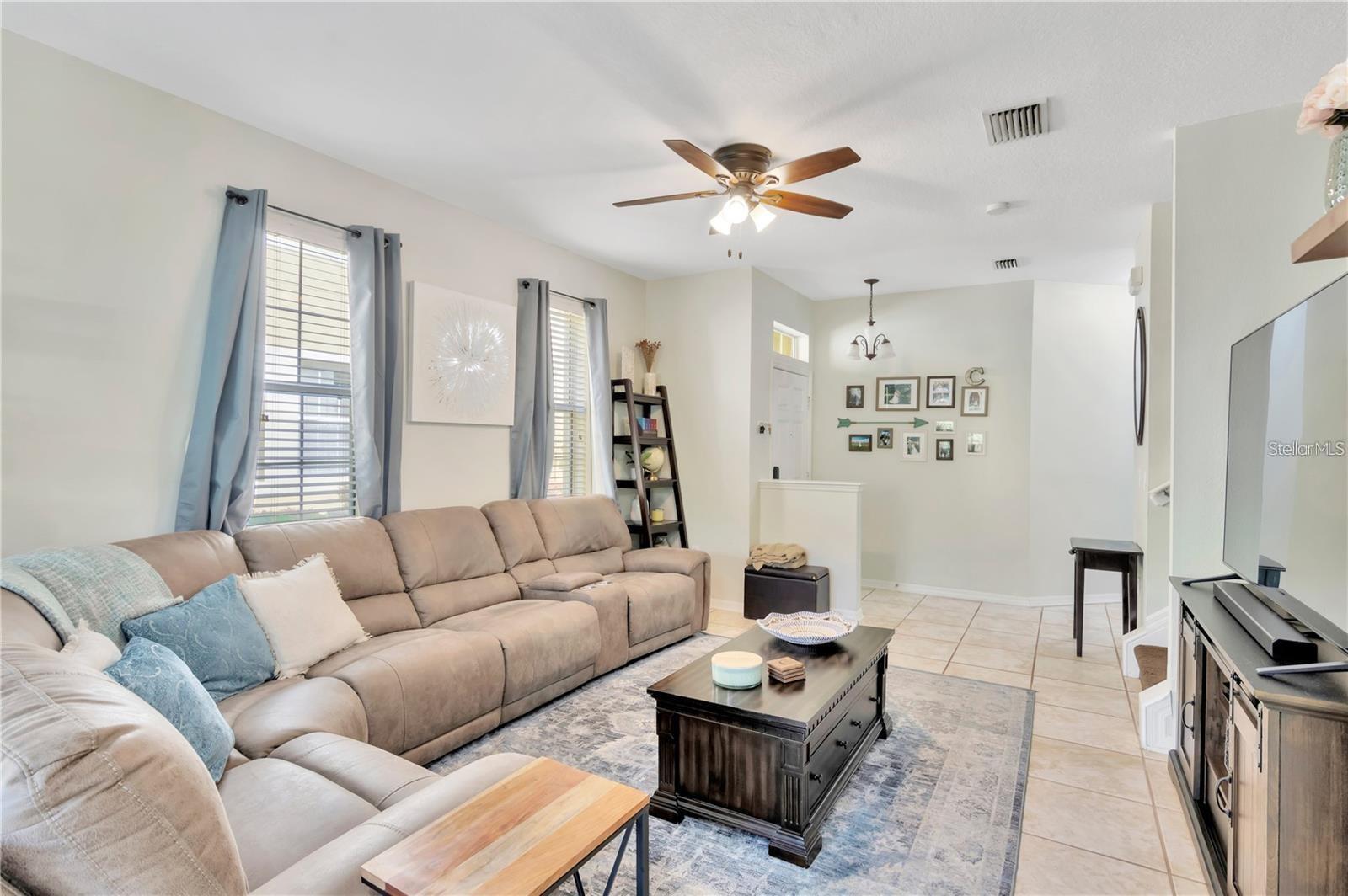 EAGLE PALM PH 2 - Residential Lease