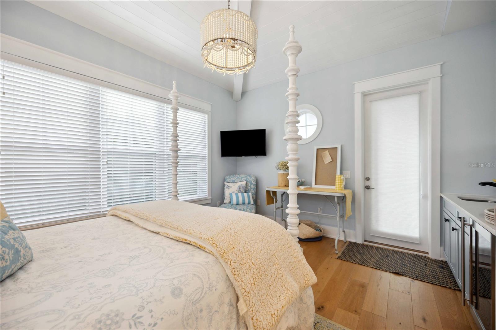 ANNA MARIA BEACH - Residential