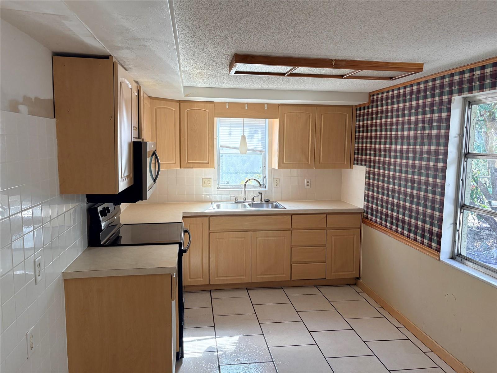 MELODIE HILLS - Residential