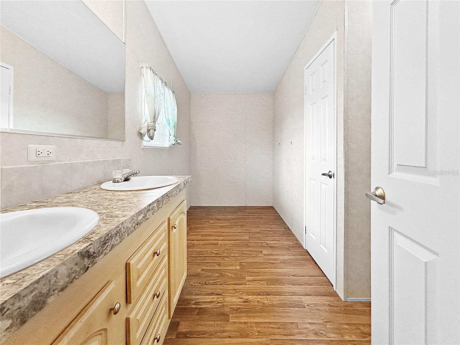 SEBRING FALLS - Residential